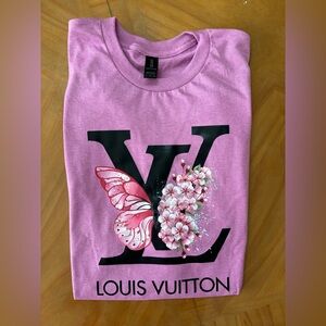 Christmas 🎅🏻 NEW Louis Vuitton Pink Graphic T-Shirt